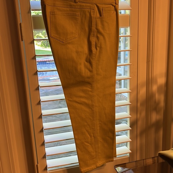 2pc99% 1% spandex Ellen Tracy pants and jacket - Picture 6 of 9